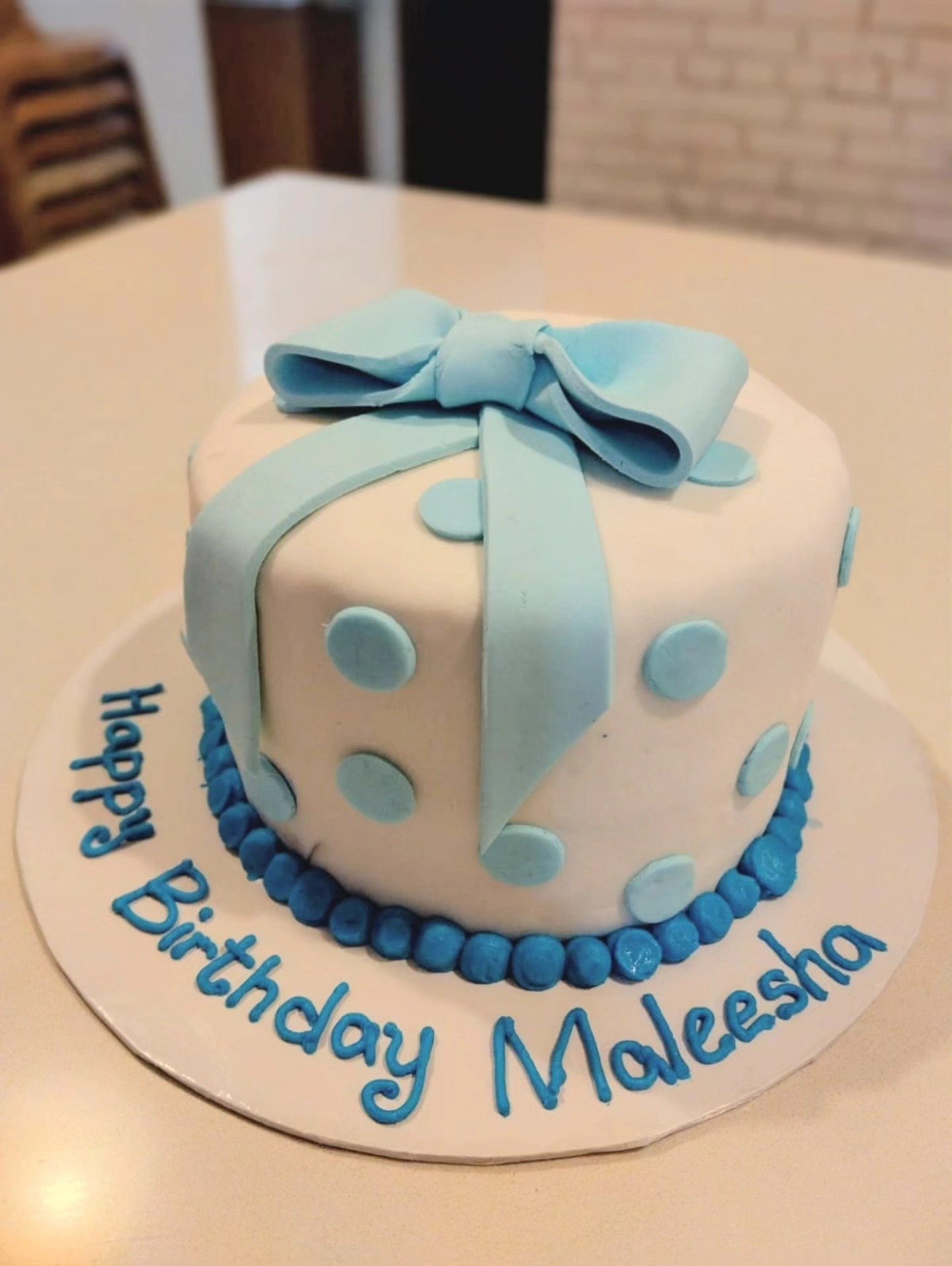 Cake coat